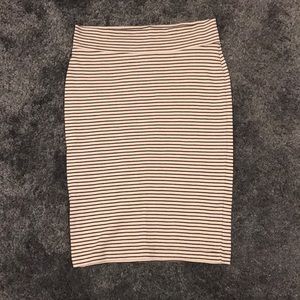 NWT FOREVER 21 | knee length striped skirt